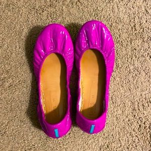 Ultraviolet Tieks Size 11 - like new!